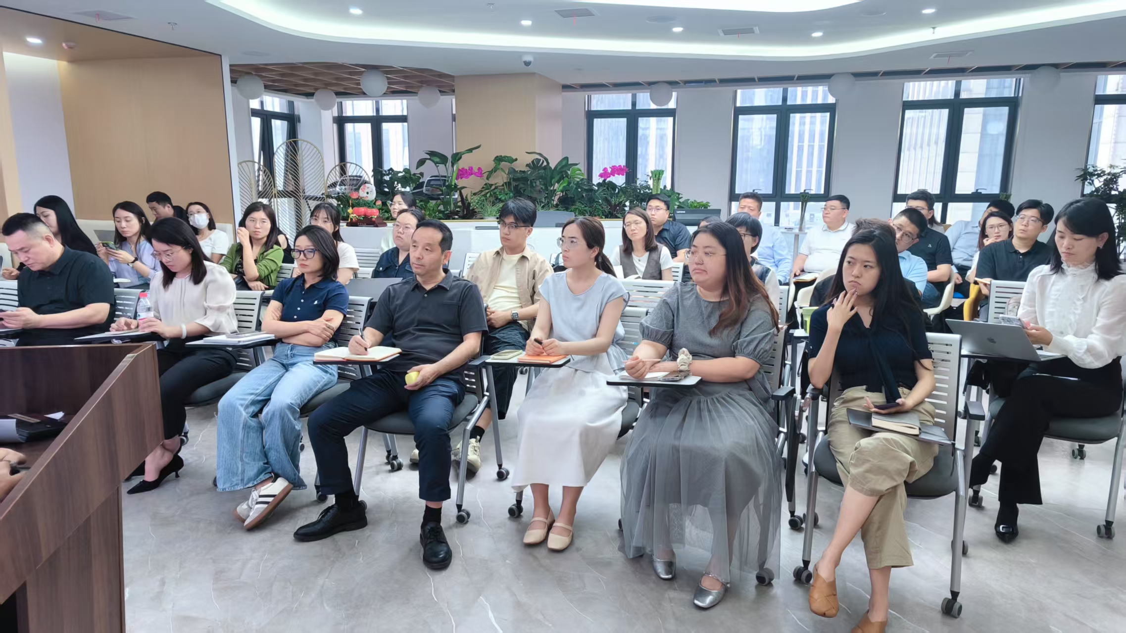 涉外法律专家王雅韬博士莅临广吉，赋能跨境法律实务 | 动态聚焦